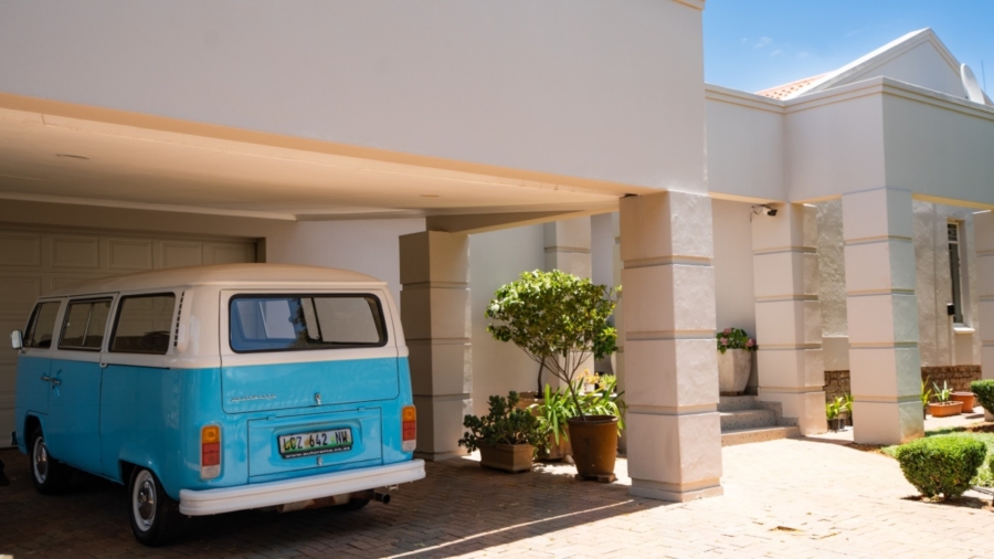 4 Bedroom Property for Sale in Wilkoppies North West